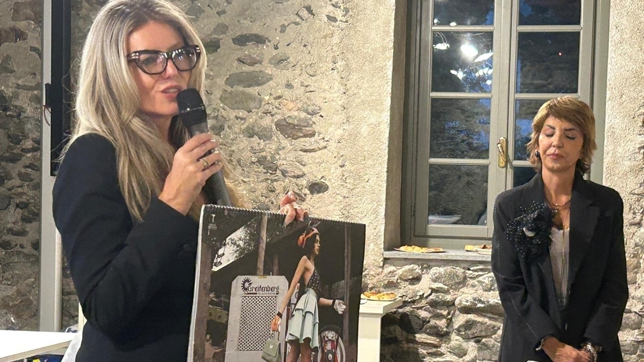 Miriam Tirinzoni presenta il calendario benefico